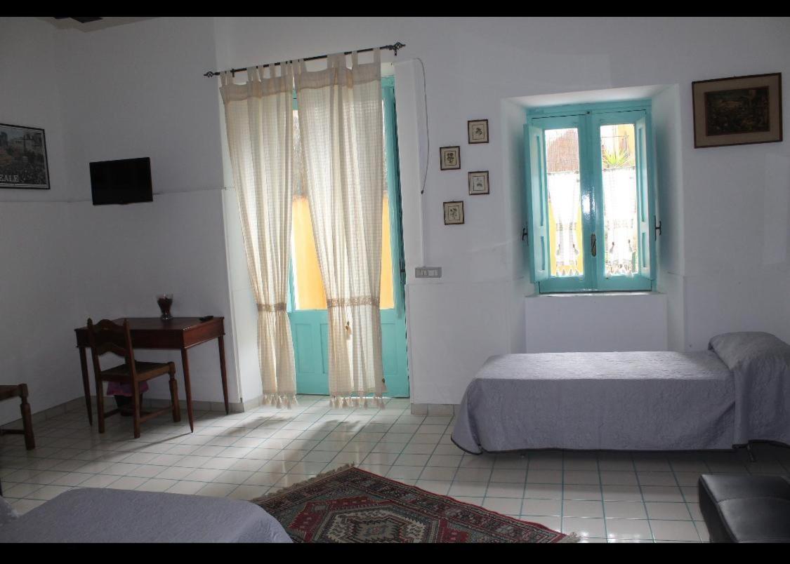 Bed and Breakfast Le Chiazzette à Acireale Extérieur photo